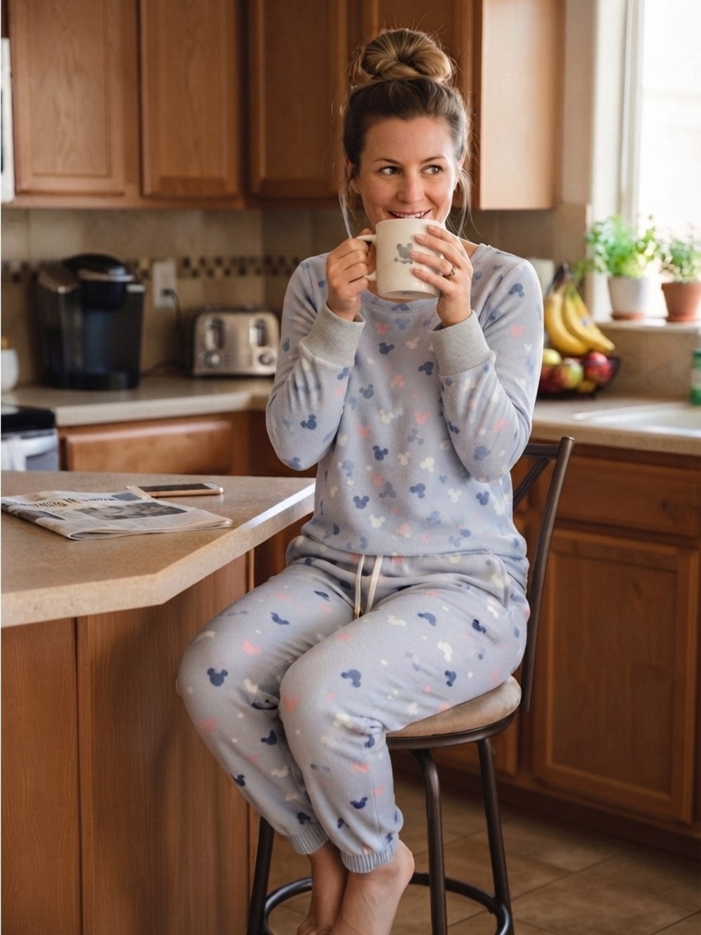 Disney Women’s Mickey Mouse Pajama Set Grey Pink Velour Drawstring Pants
